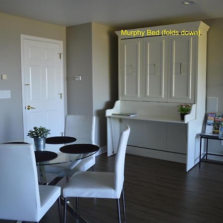 1-Bedroom Seaview Guesthouse On Seattle Luxury Estate With Views Of Olympic Mountains Exterior photo
